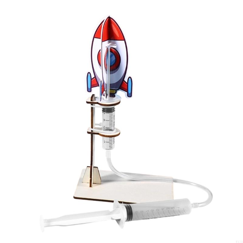 Science Project Physics - Kids Rockets brachte ein wissenschaftliches Spielzeug-sicheres